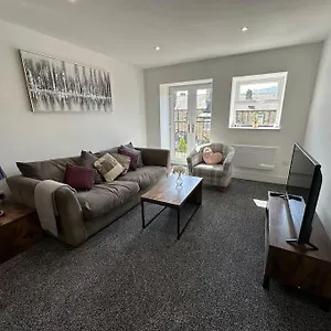 Luxury Crosshills Apartment